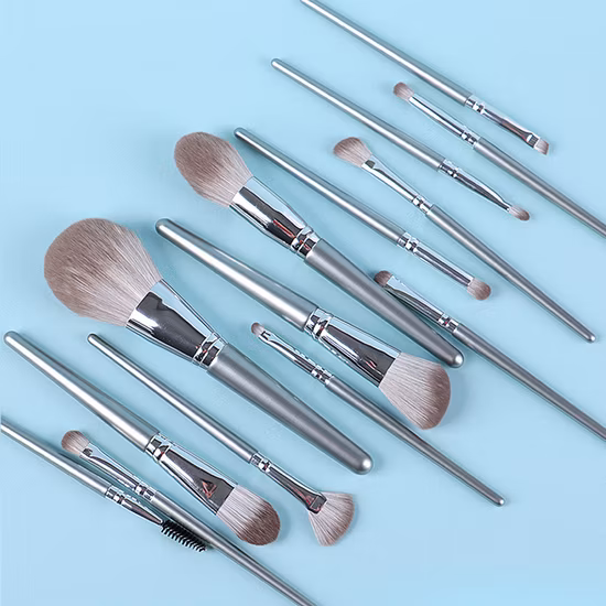 Pincel de sobrancelha 4 em 1 Ferramentas de maquiagem Caneta mágica Pincel colorido conjunto de maquiagem