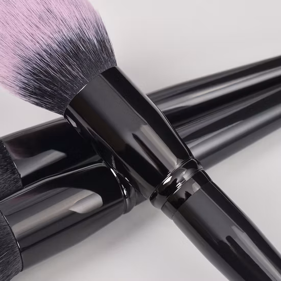 Pincel cosmético para maquiagem em pó preto macio para cabelo sintético delineador labial de alta qualidade